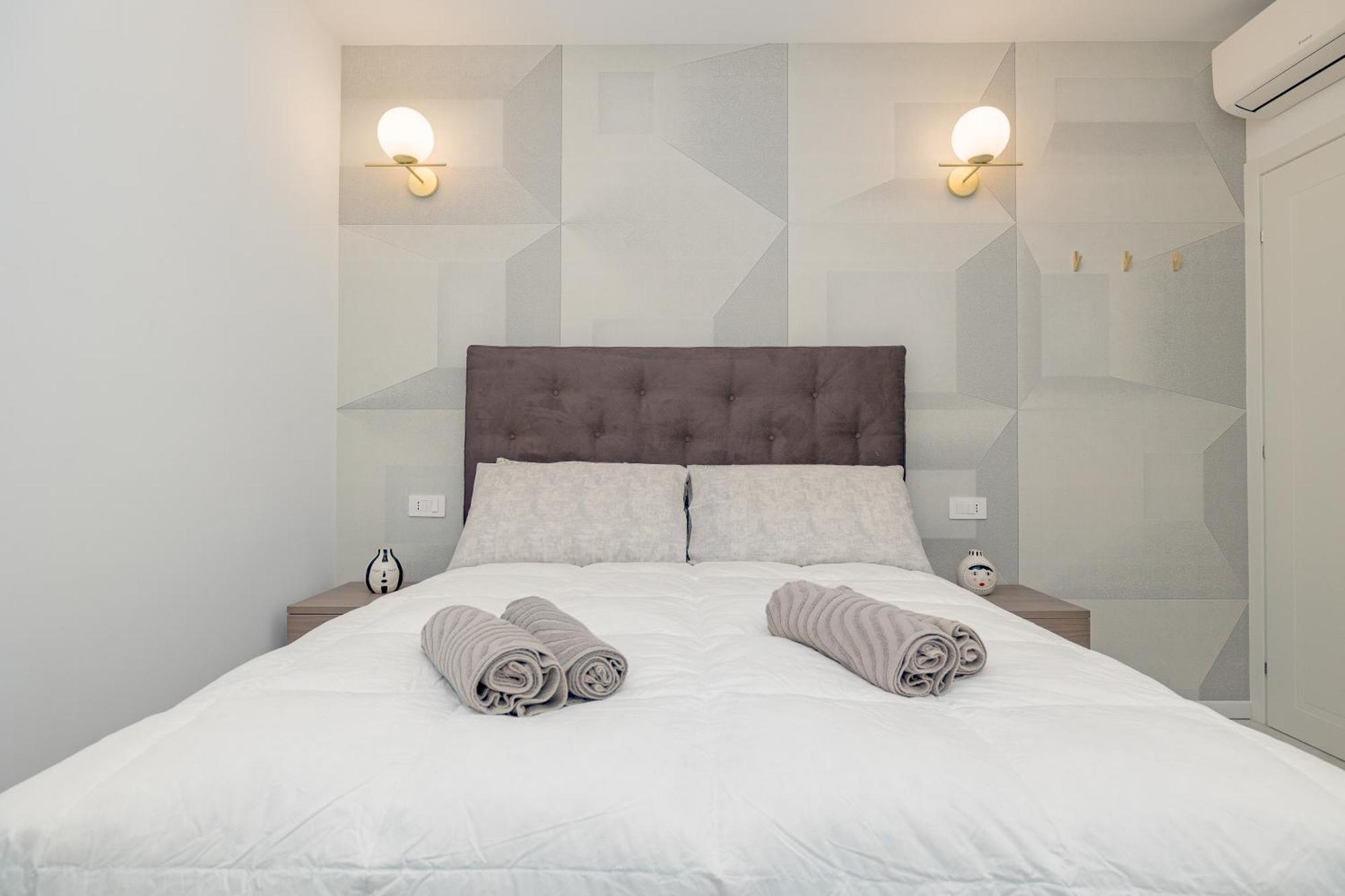 1co4 - Duomo - Luxurious And - Mailand